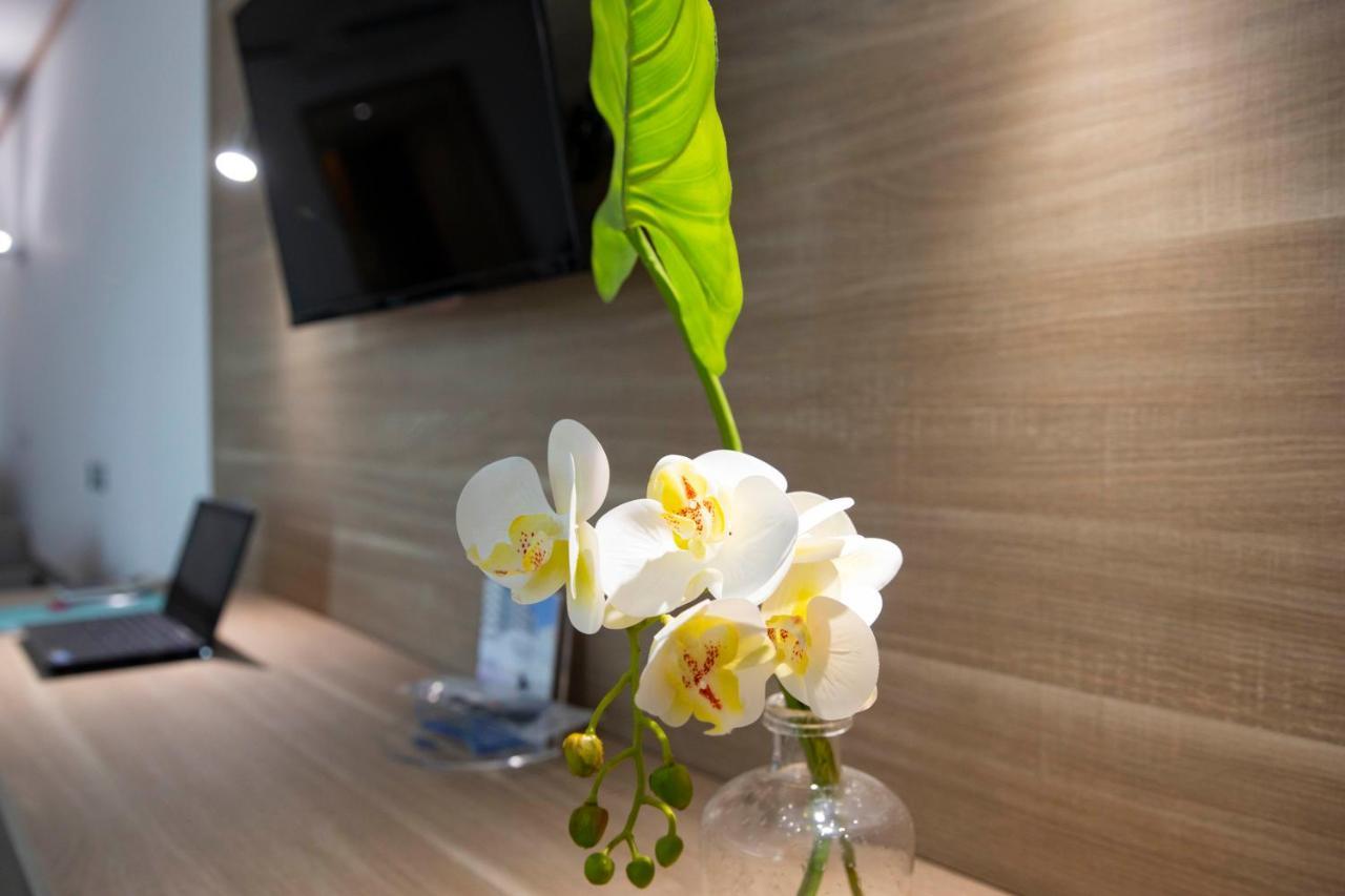 Pegasus Hotel Сасари Екстериор снимка