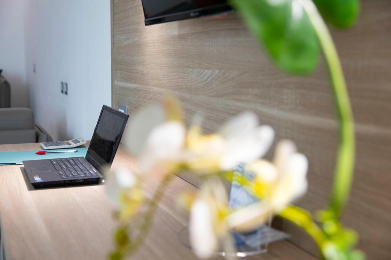 Pegasus Hotel Сасари Екстериор снимка