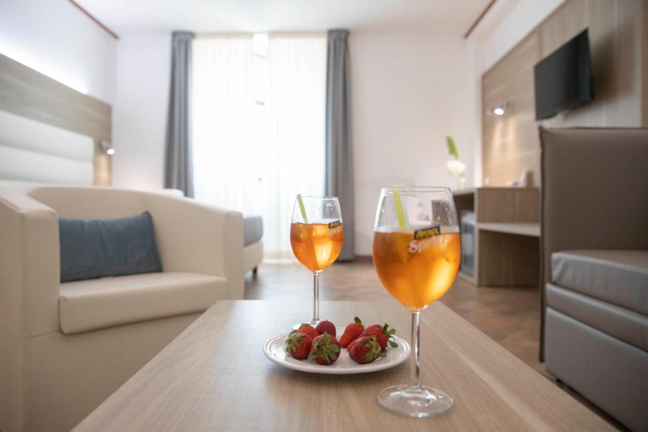 Pegasus Hotel Сасари Екстериор снимка